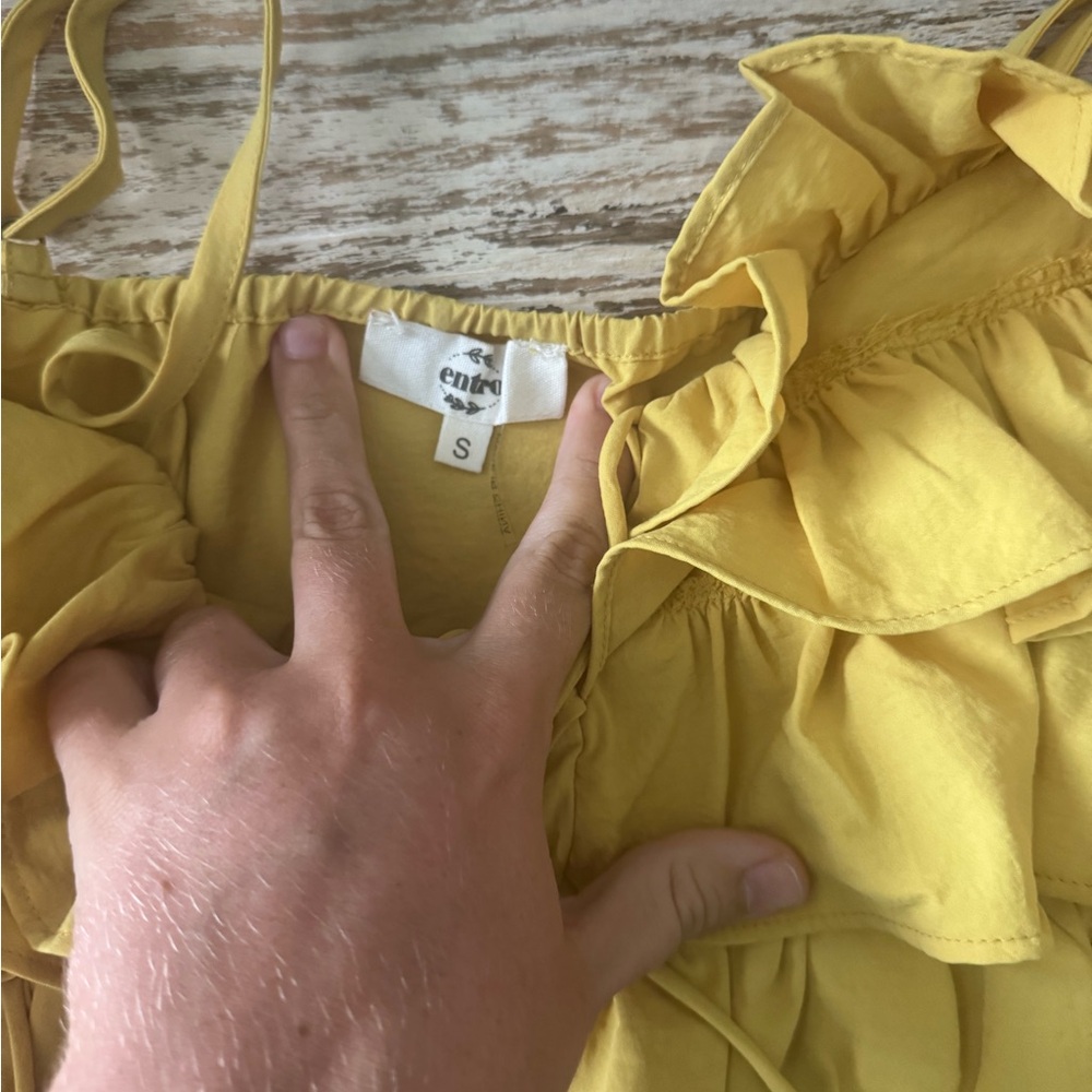 Entro Mustard Ruffle Top - Picture 2 of 2